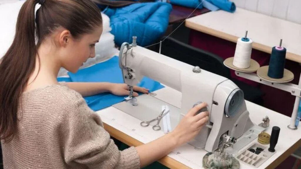 Nahttypen: Easy Guide To Stitch Types For Beginners